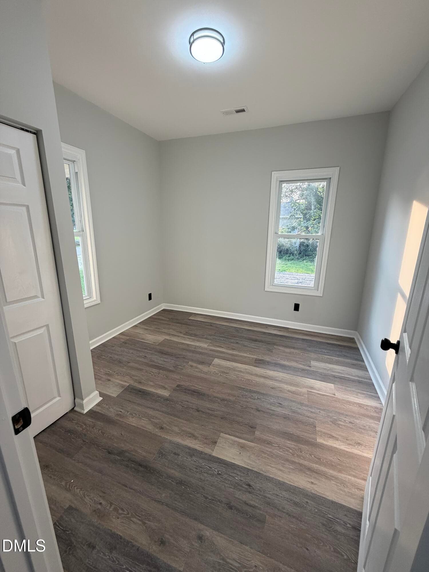 secondary bedroom - 302 W 1st Street, Princeton, NC 27569