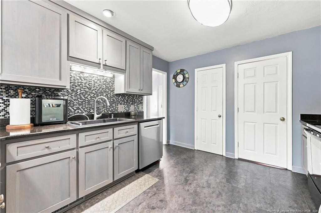 Photo 15 - 23 Aspen Lane, Lillington, NC 27546