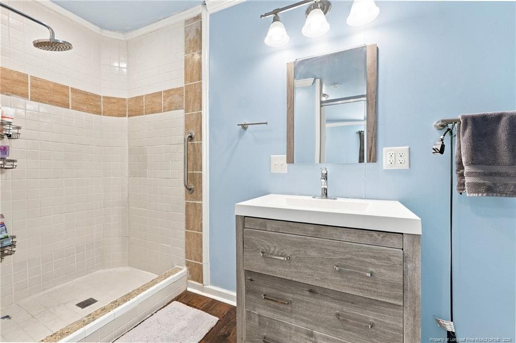 guest house bath - 23 Aspen Lane, Lillington, NC 27546