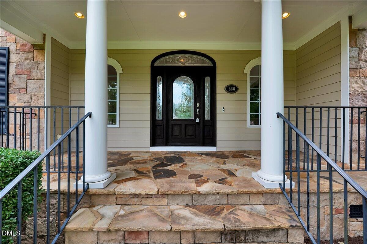 05-580 Christopher Dr-5 - 580 Christopher Drive, Clayton, NC 27520