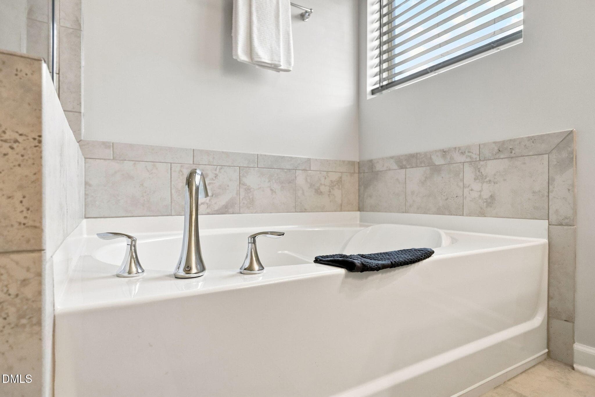 22-web-or-mls-IMG_4285_edit - 3434 Norway Spruce Road, Raleigh, NC 27616, Raleigh