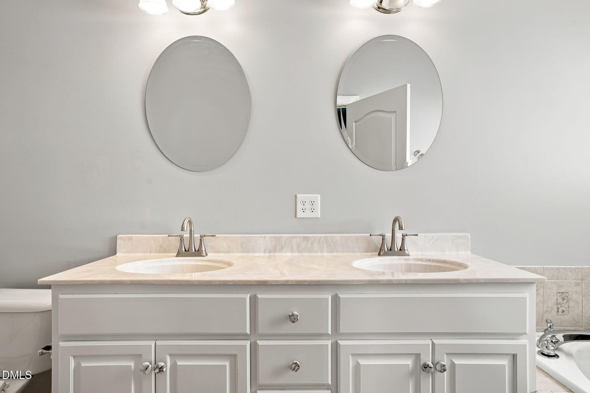 Master Bath - 4313 Maple Leaf Lane SW, Wilson, NC 27893