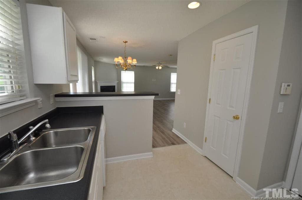 Photo #11 - 5909 Rivercliff Court, Raleigh, NC 27610