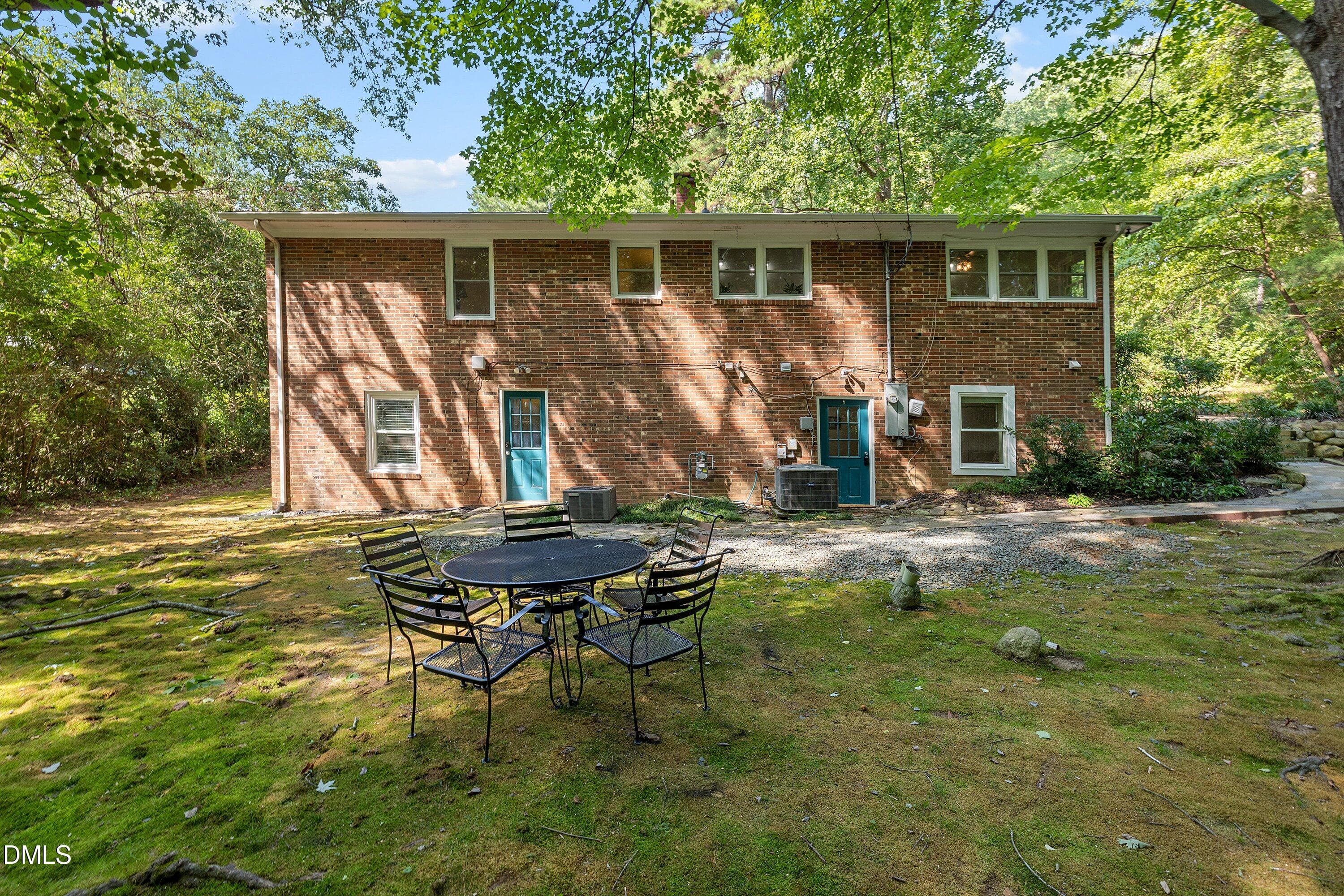 54-105 Lexington_3475 - 105 Lexington Road, Chapel Hill, NC 27516, Chapel Hill