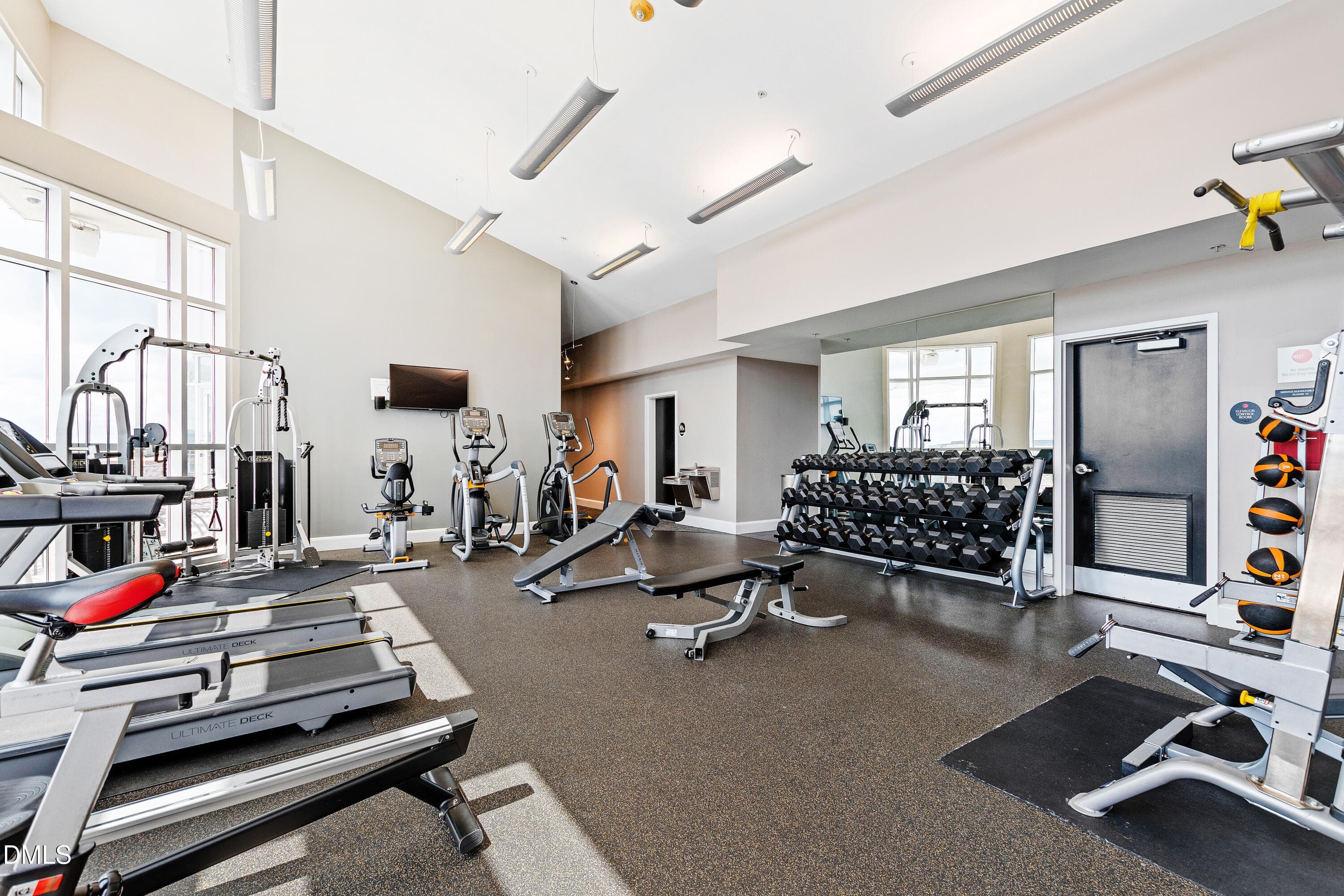 W North (15) - 400 W North Street 1604, Raleigh, NC 27603, Raleigh