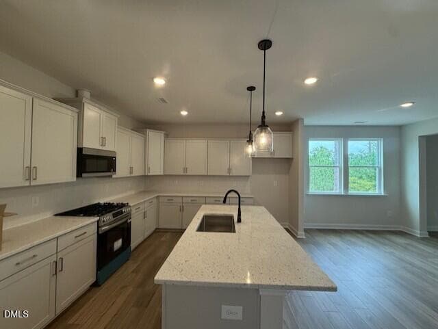 MTR 10 Kitchen - 347 Queensferry Lane, Aberdeen, NC 28315