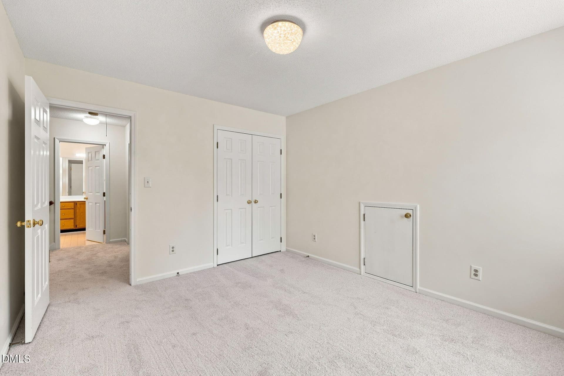 7-web-or-mls-IMG_0337_edit - 4305 Dinwiddie Court, Raleigh, NC 27604
