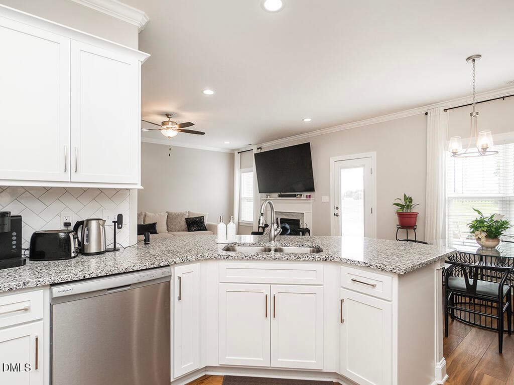 15 2125_KaneyDr Kitchen2_MLS - 2125 Kaney Drive, Graham, NC 27253