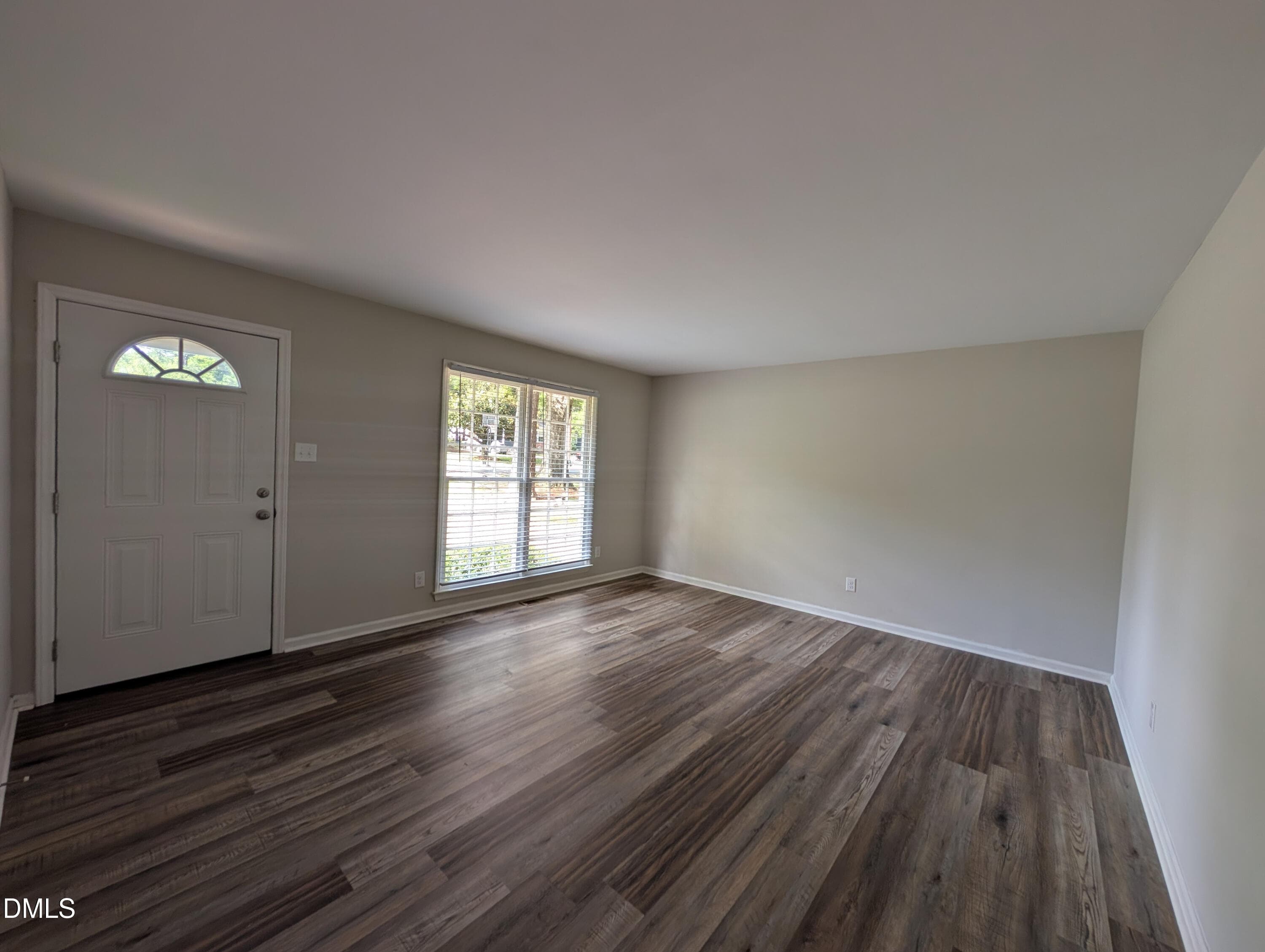 Entrance Foyer - 118 E Mciver Street, Zebulon, NC 27597