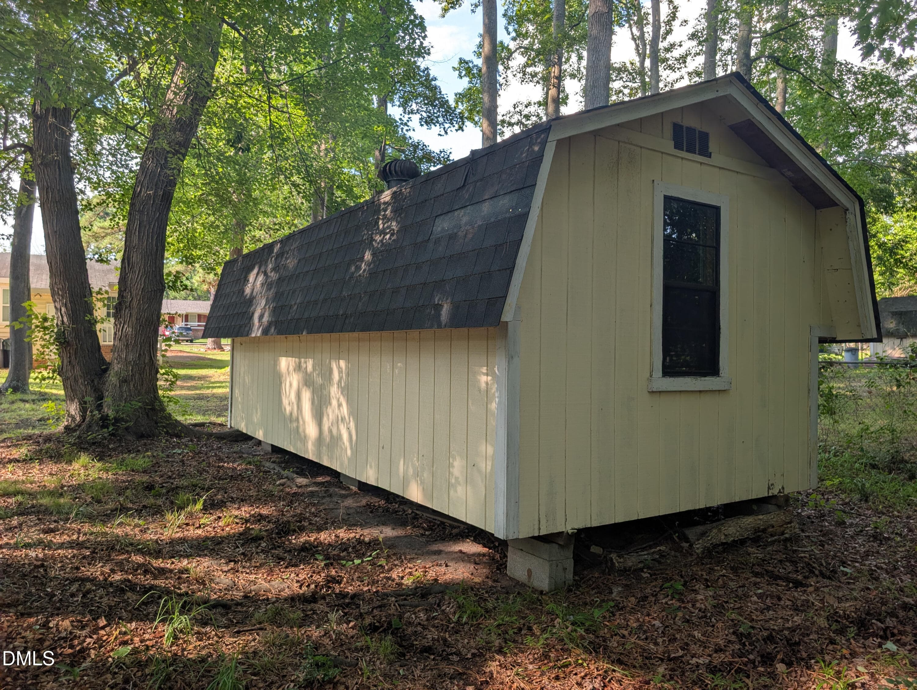 Out Building - 118 E Mciver Street, Zebulon, NC 27597