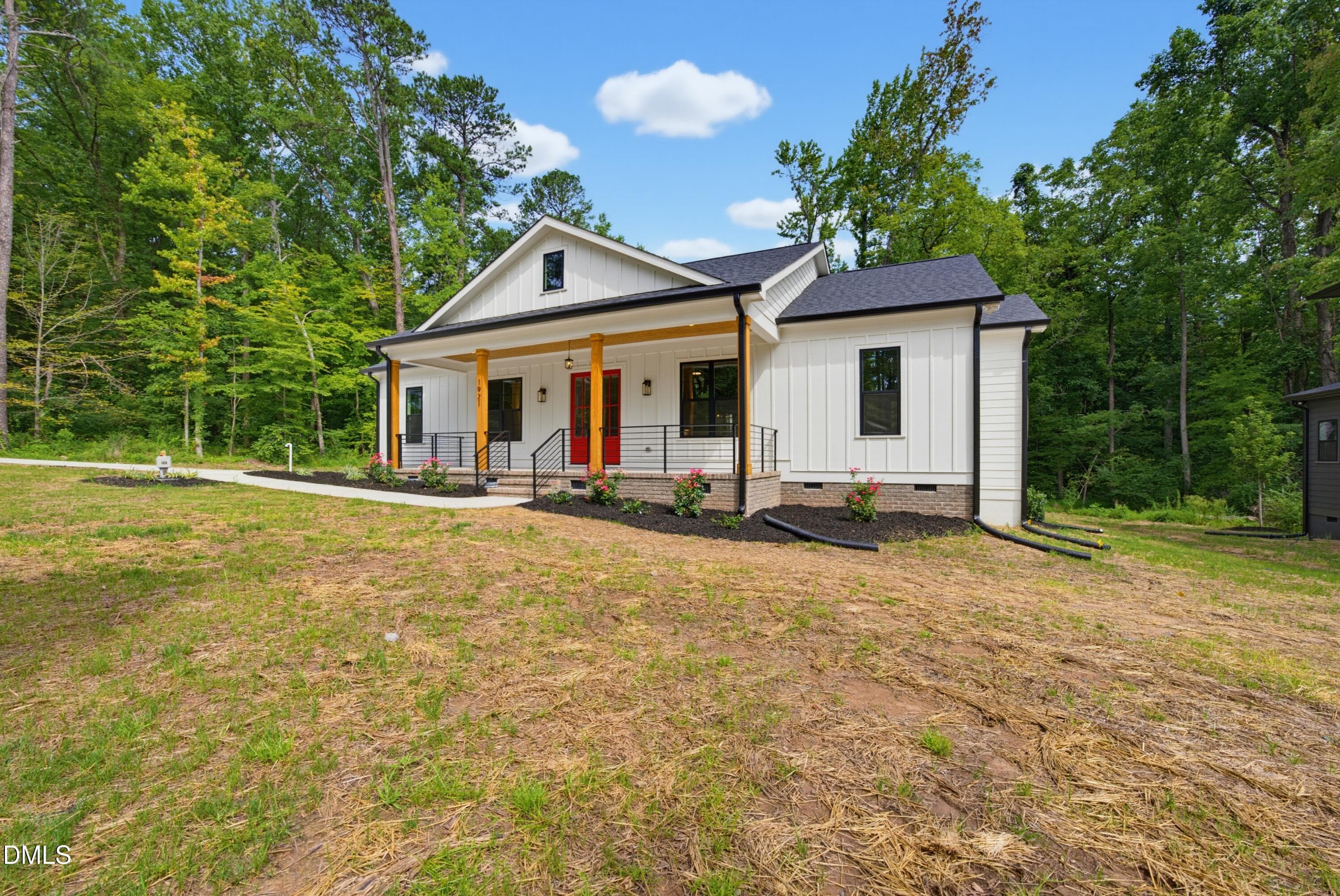 DSC08271 - 1921 E Geer Street, Durham, NC 27704