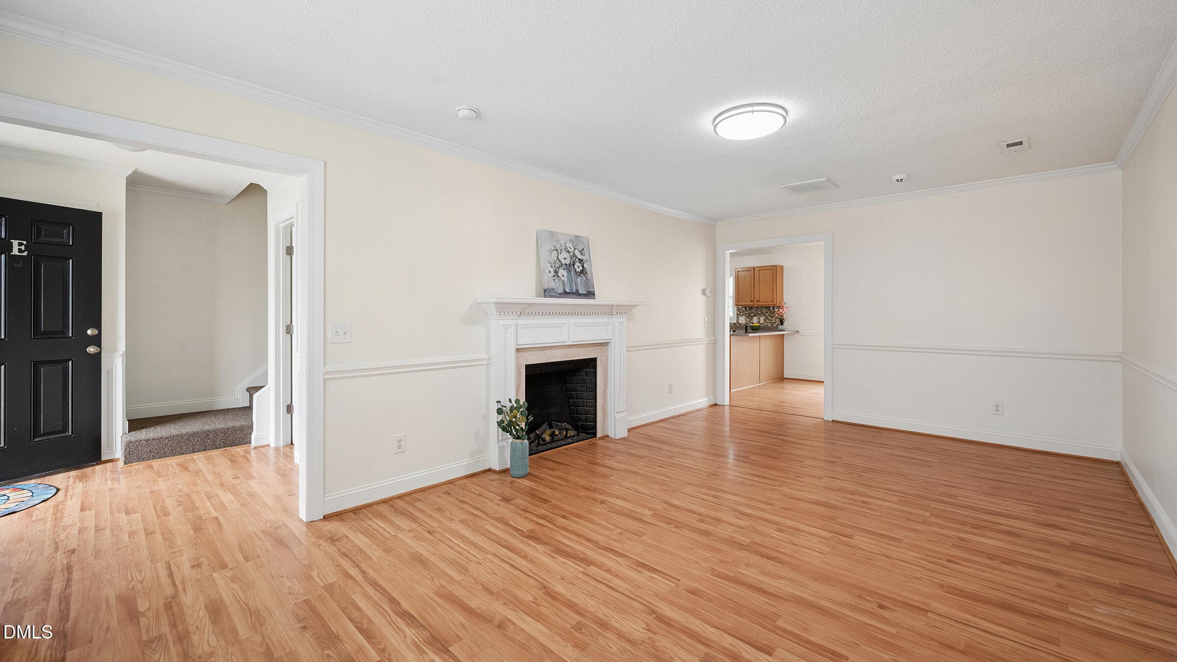Living Room - 112 Chandler Drive E, Greenville, NC 27834