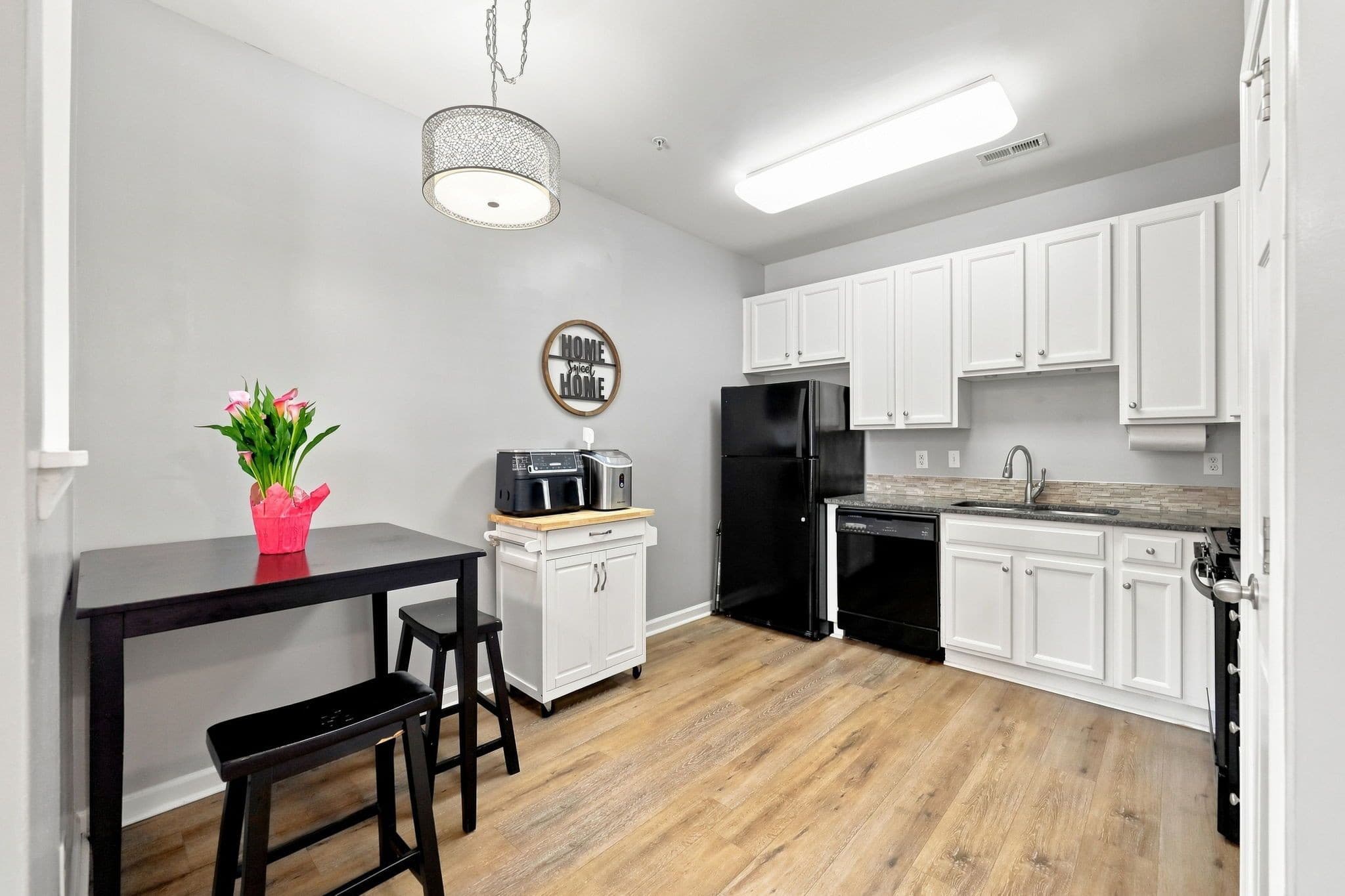 13-web-or-mls-IMG_3905_edit.jpg - 2225 Raven Road 104, Raleigh, NC 27614, Raleigh