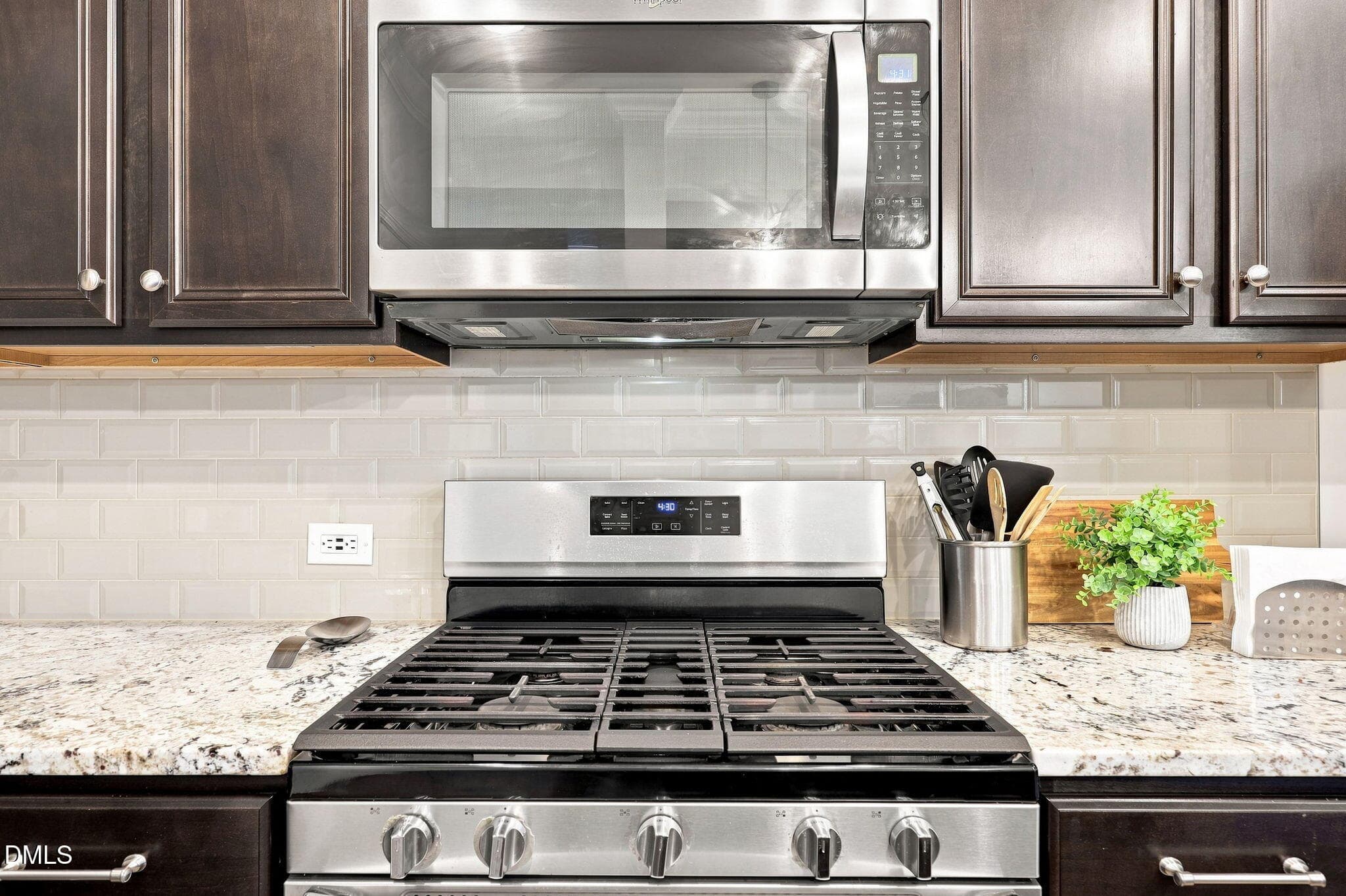 stove - 3434 Norway Spruce Road, Raleigh, NC 27616, Raleigh
