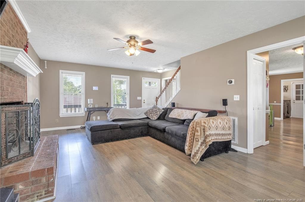 Photo 3 - 650 Georgetown Circle, Fayetteville, NC 28314