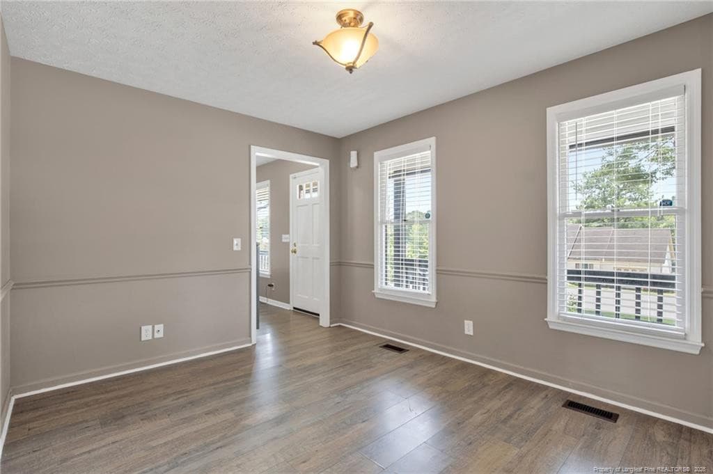 Photo 5 - 650 Georgetown Circle, Fayetteville, NC 28314