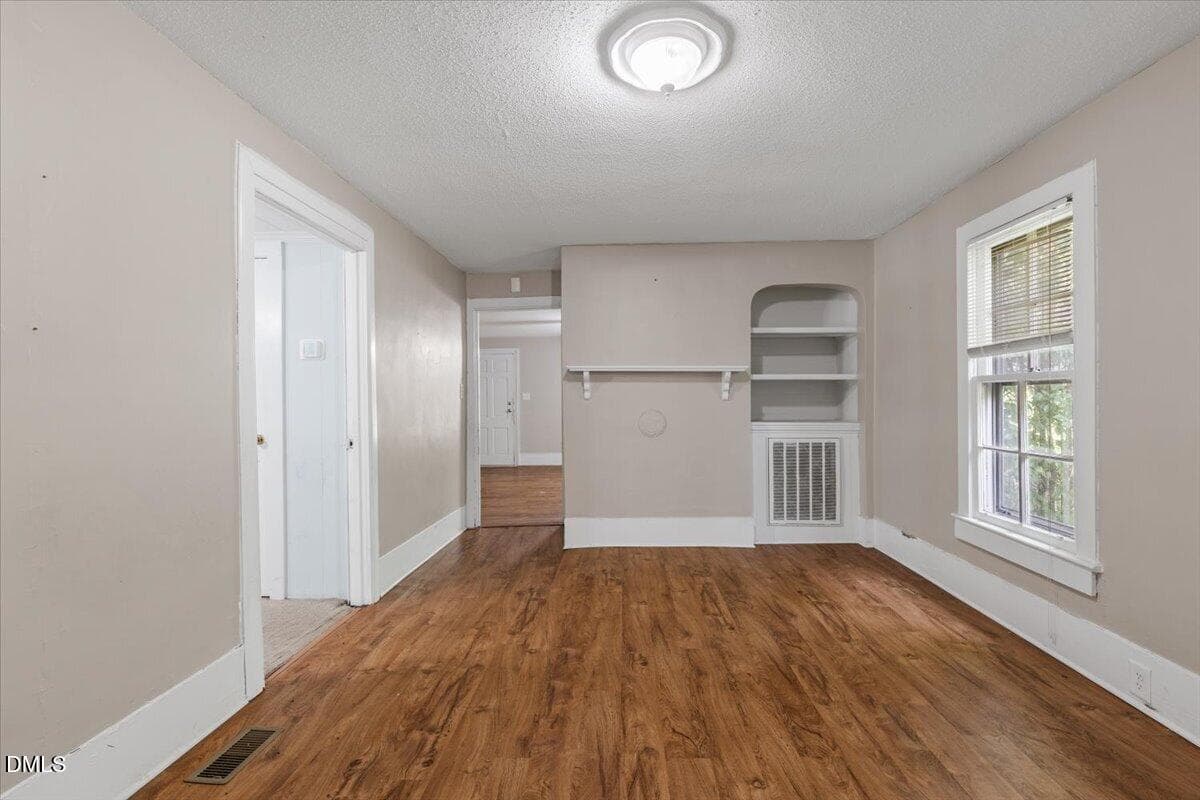 18-700 N Webb St - 700 N Webb Street, Selma, NC 27576