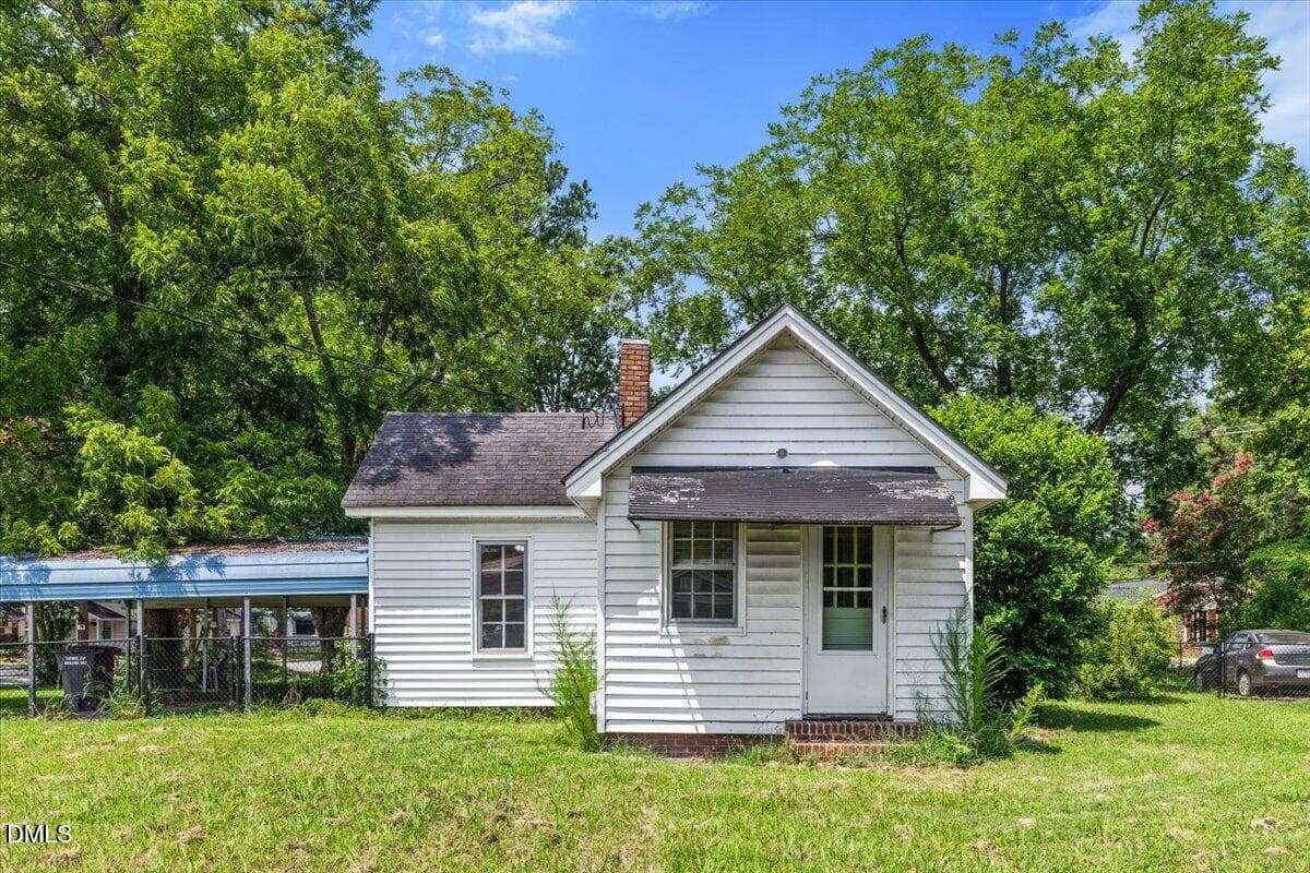 31-700 N Webb St - 700 N Webb Street, Selma, NC 27576