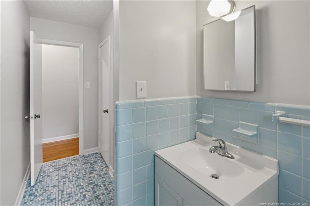 Photo 11 - 1451 Greenock Avenue, Fayetteville, NC 28304, Fayetteville