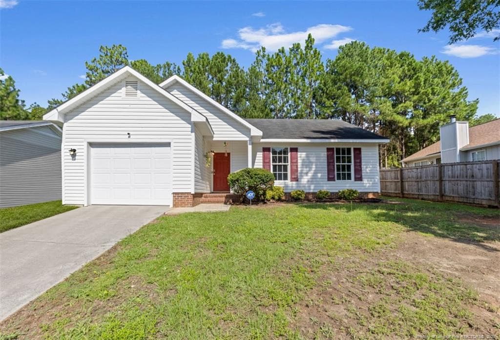 Photo 2 - 6430 Applewhite Road, Fayetteville, NC 28304, Fayetteville
