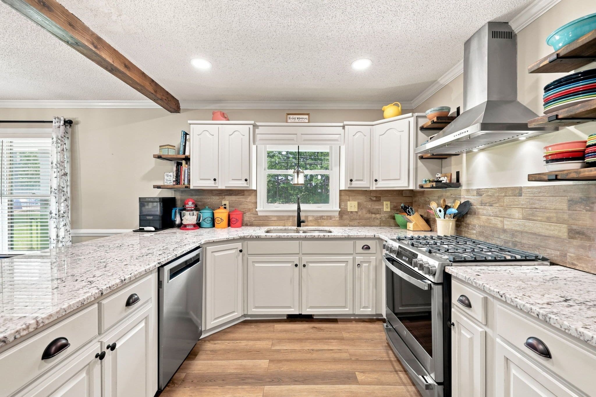 25-web-or-mls-IMG_1337.jpg - 7100 Deer Brook Street, Willow Springs, NC 27592, Willow Springs
