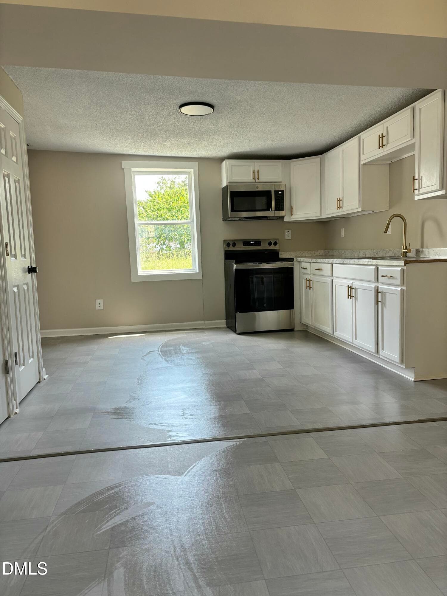 1000077489 - 1310 Oakwood Avenue, Raleigh, NC 27610, Raleigh