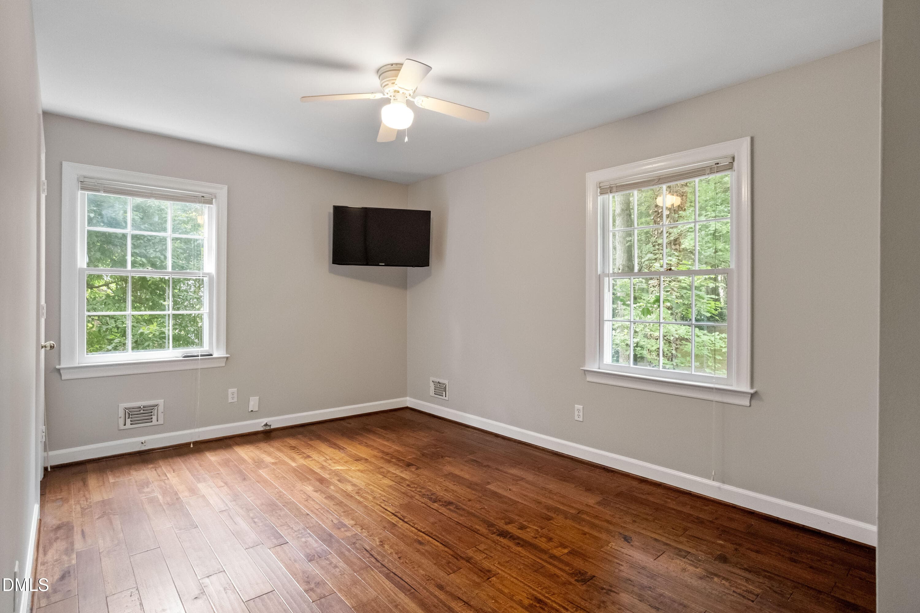 up hall bed 2 4816 Deerwood Dr [3312341] - 4816 Deerwood Drive, Raleigh, NC 27612, Raleigh