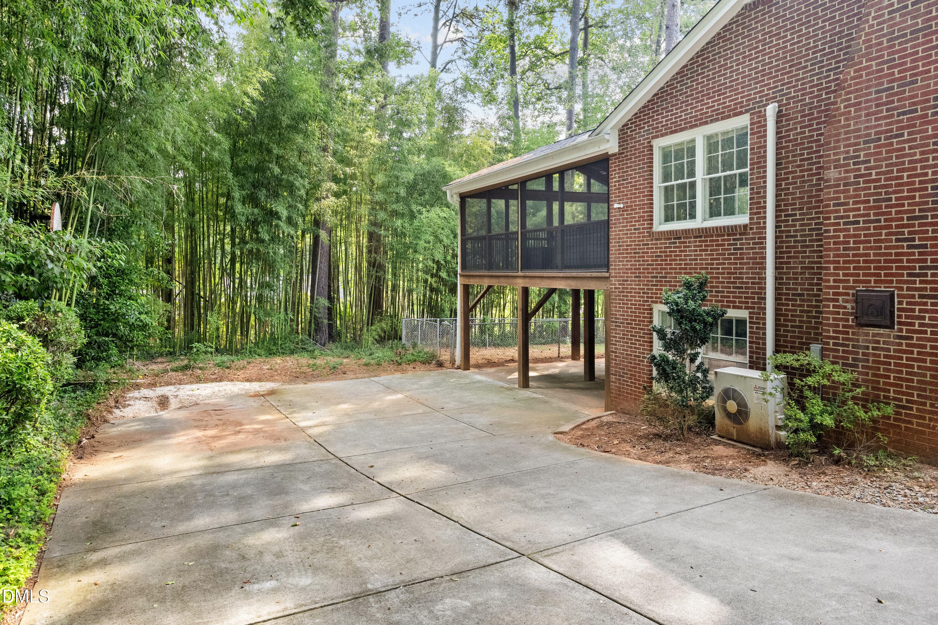 drive way 1 4816 Deerwood Dr [3312341]_0 - 4816 Deerwood Drive, Raleigh, NC 27612, Raleigh