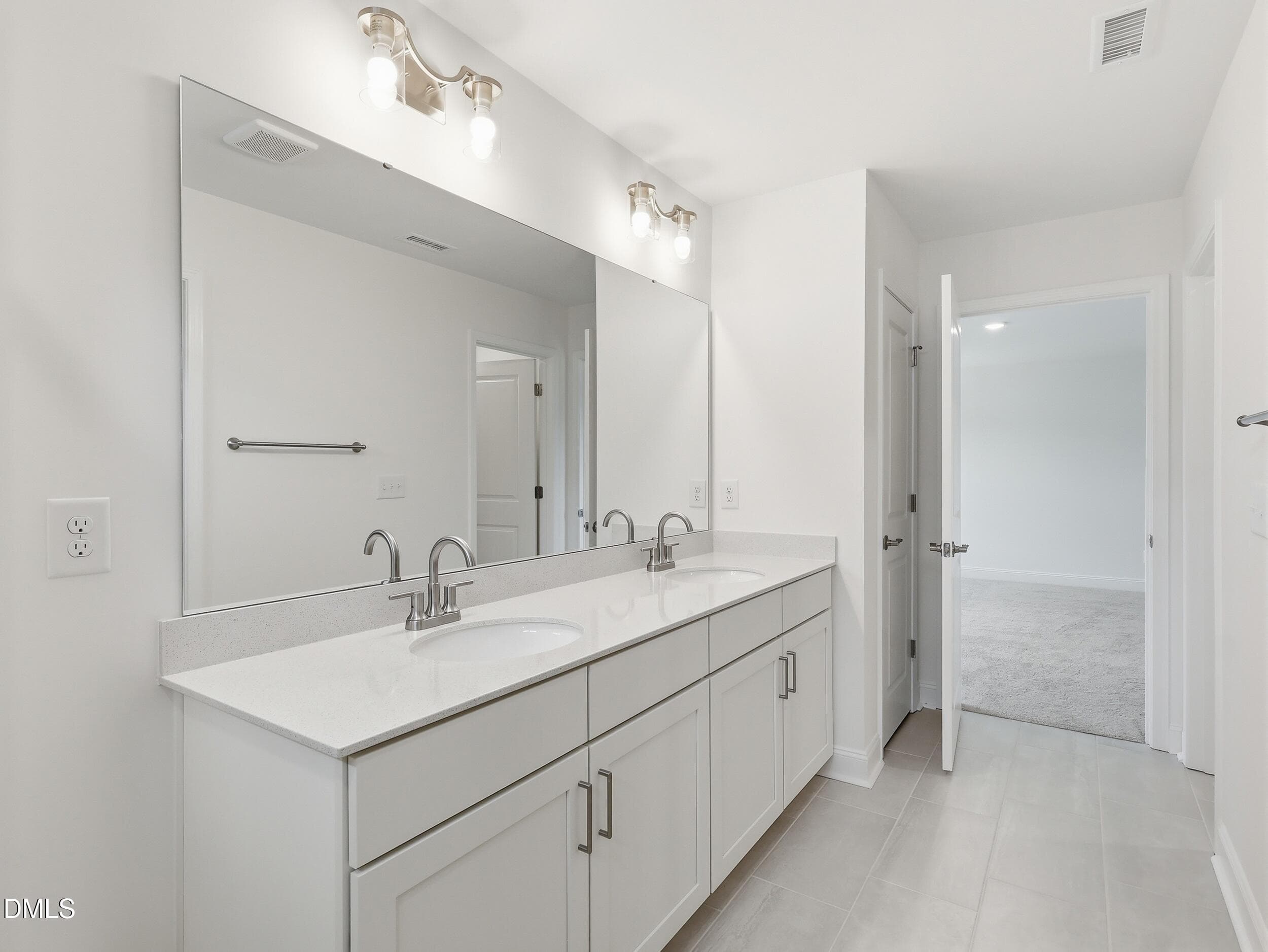 2nd ensuite - 5820 Genesee Drive, Durham, NC 27712, Durham