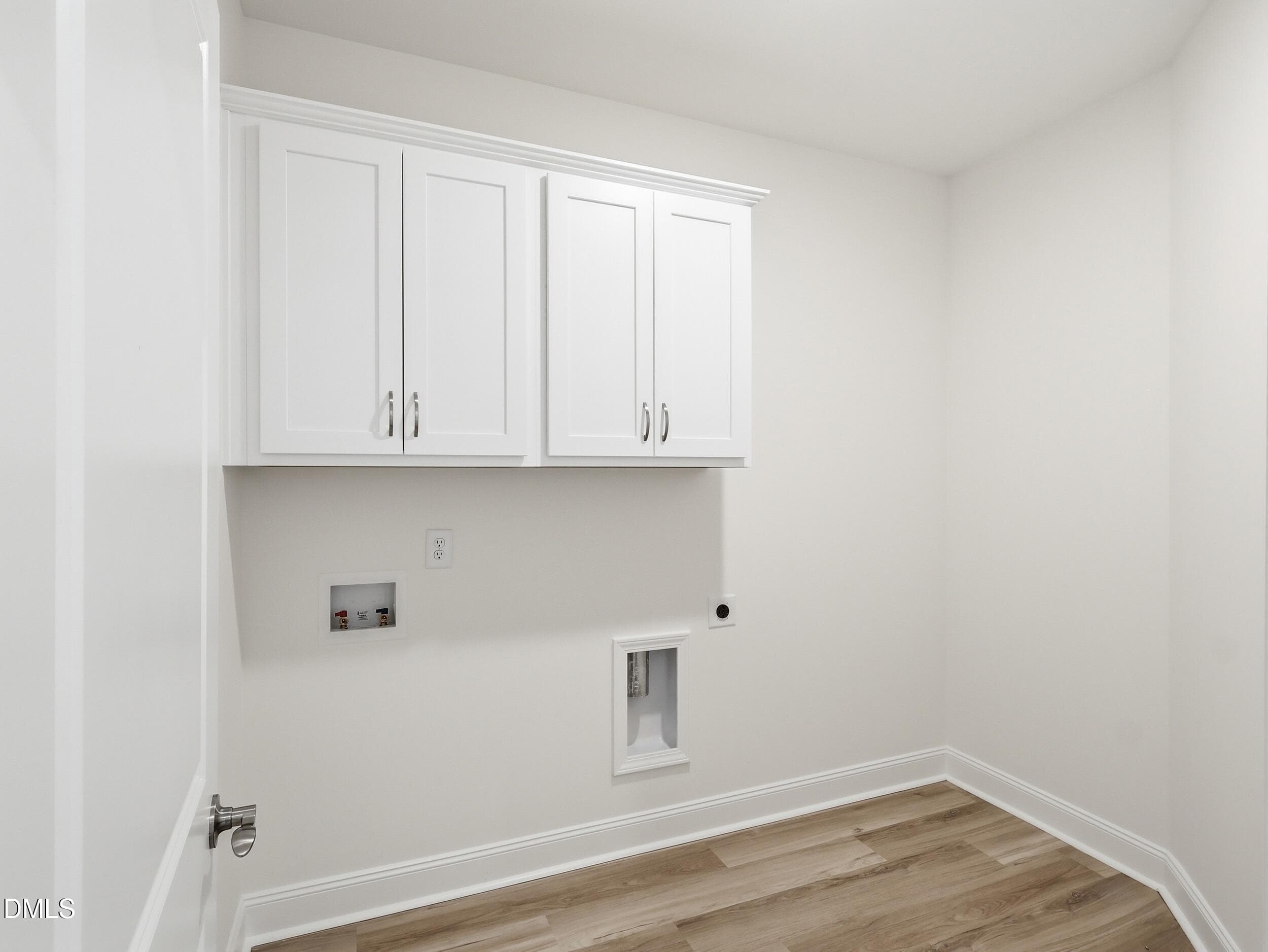 First floor laundry - 5820 Genesee Drive, Durham, NC 27712, Durham