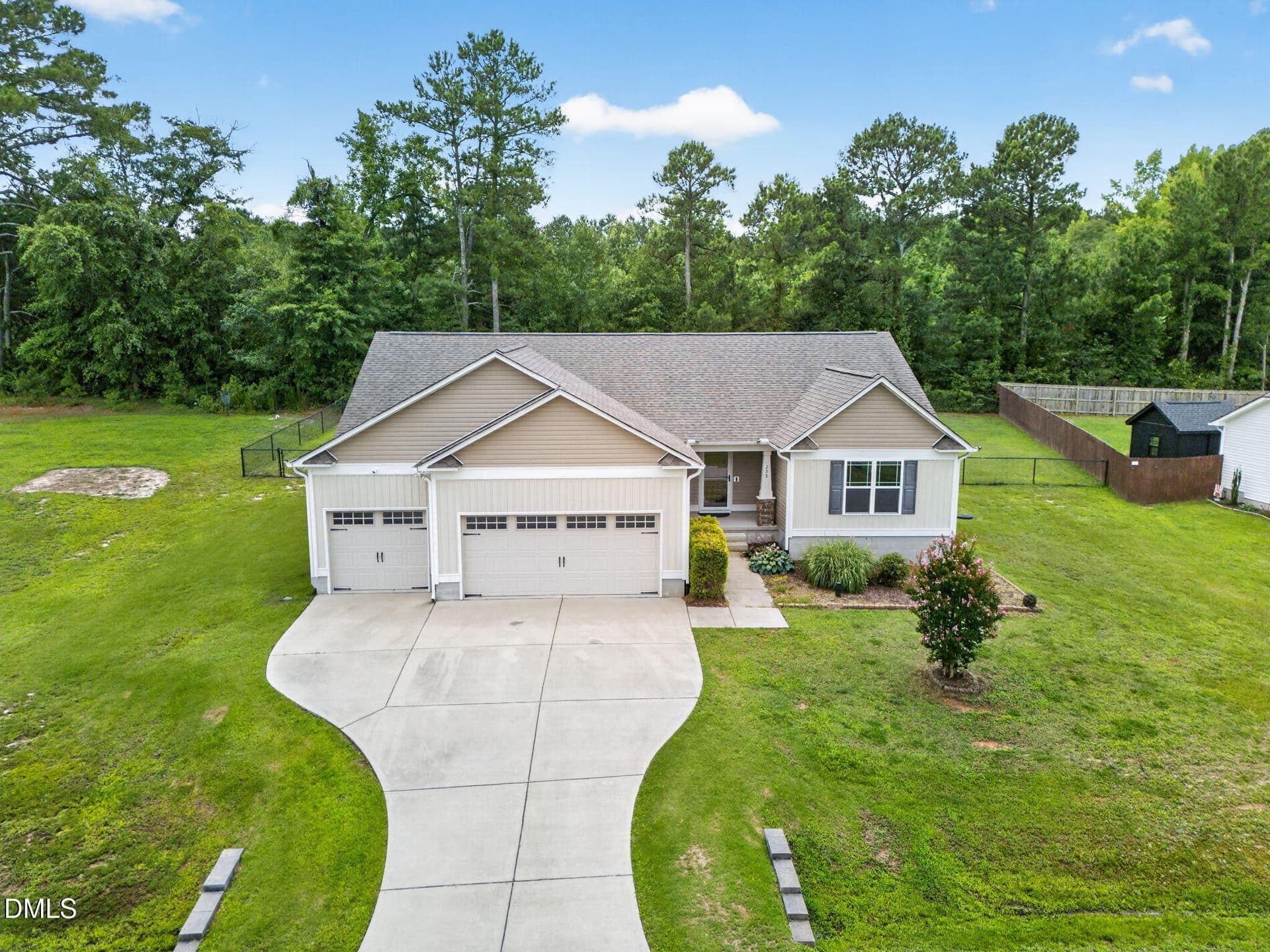235 Highcroft Circle, Benson, NC 27504