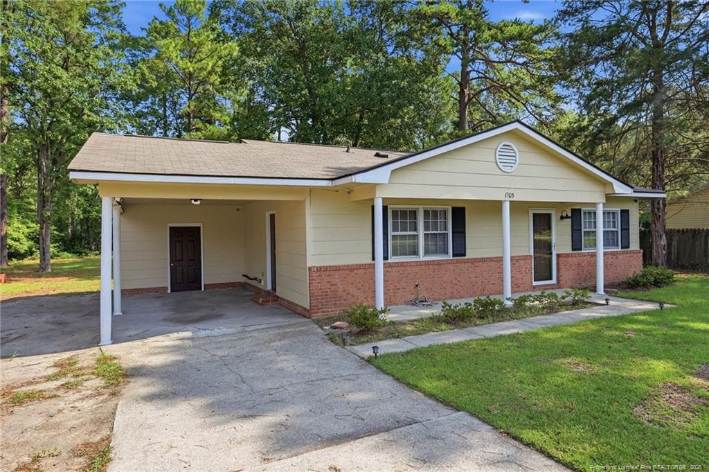 Photo 2 - 1705 Sand Hill Road, Hope Mills, NC 28348