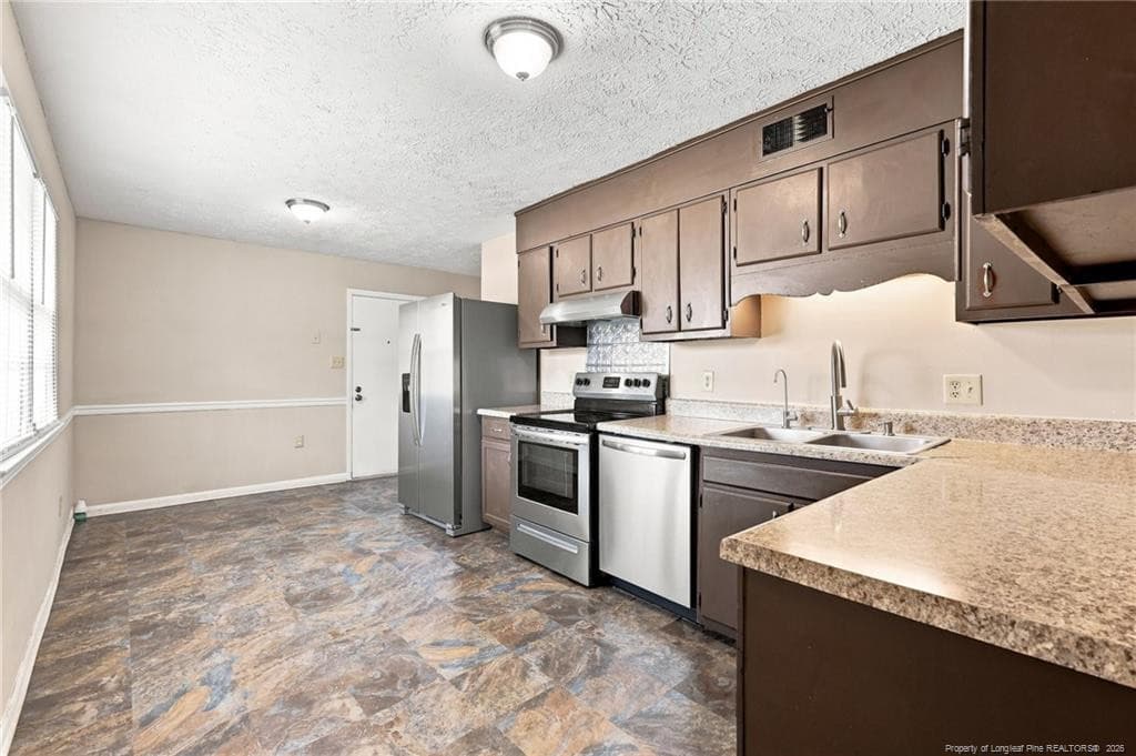 Photo 5 - 1705 Sand Hill Road, Hope Mills, NC 28348