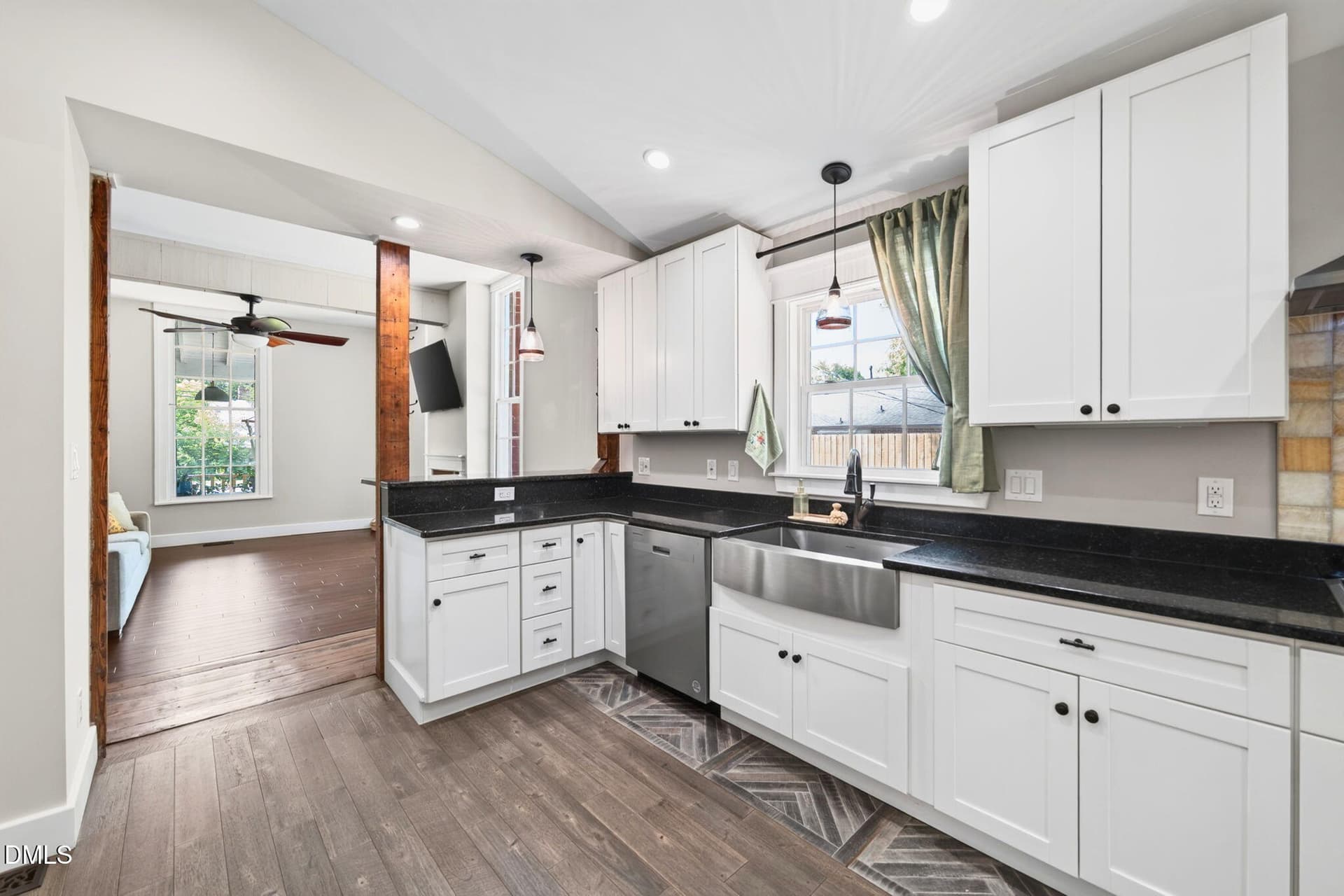 16-web-or-mls-P1036554 - 309 N Maple Street, Graham, NC 27253