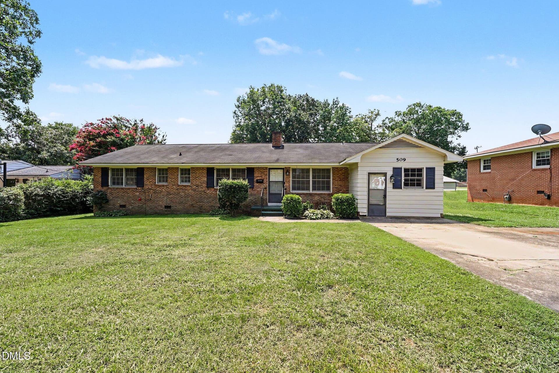 002_file_2748 - 509 Oakwood Lane, Graham, NC 27253