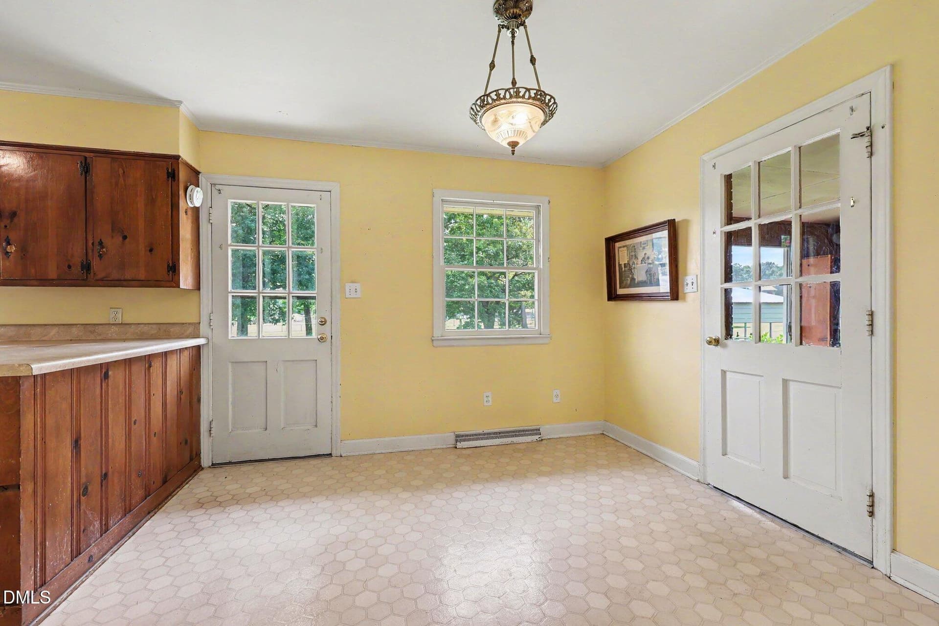 011_file_3186 - 509 Oakwood Lane, Graham, NC 27253