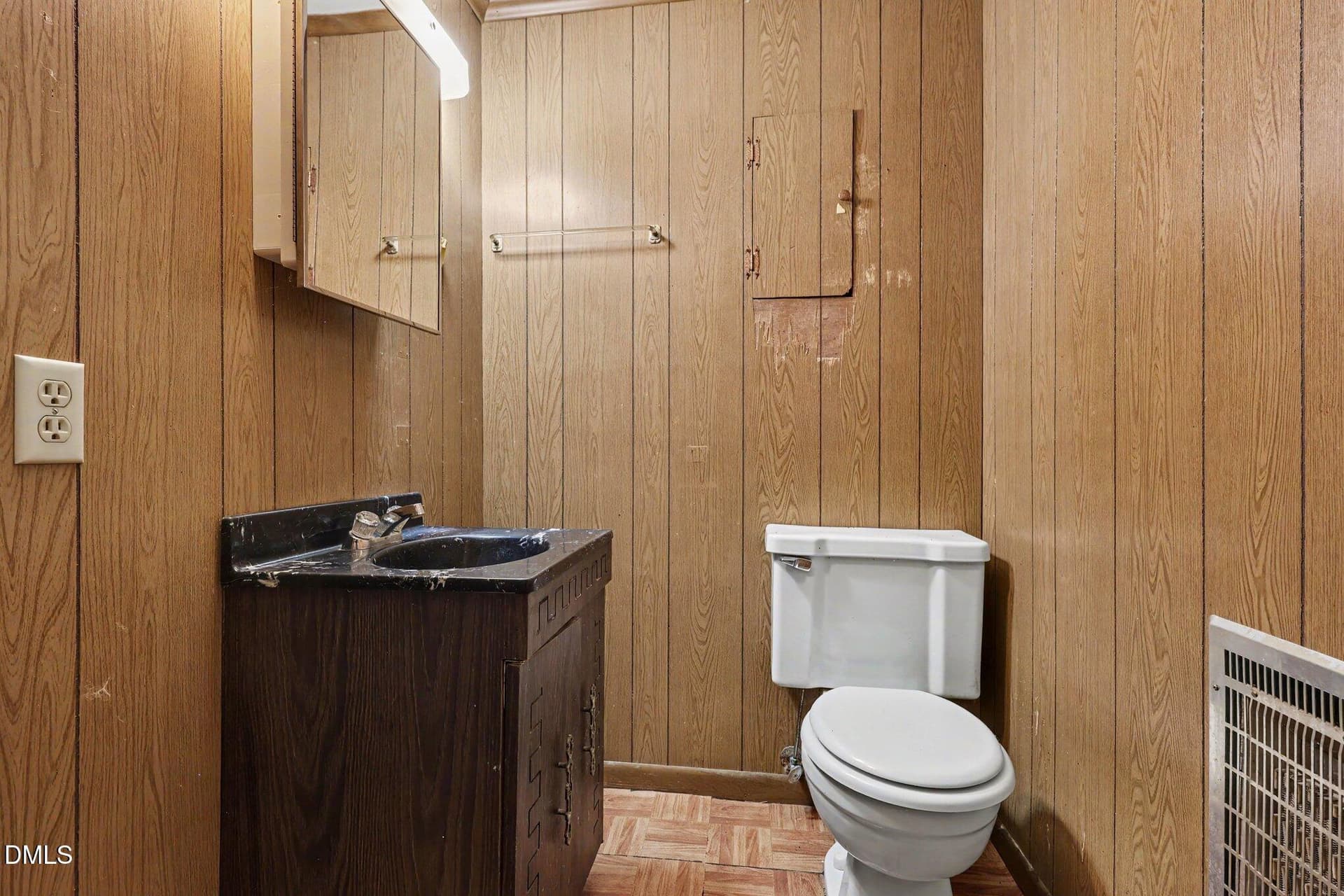 014_file_8650 - 509 Oakwood Lane, Graham, NC 27253