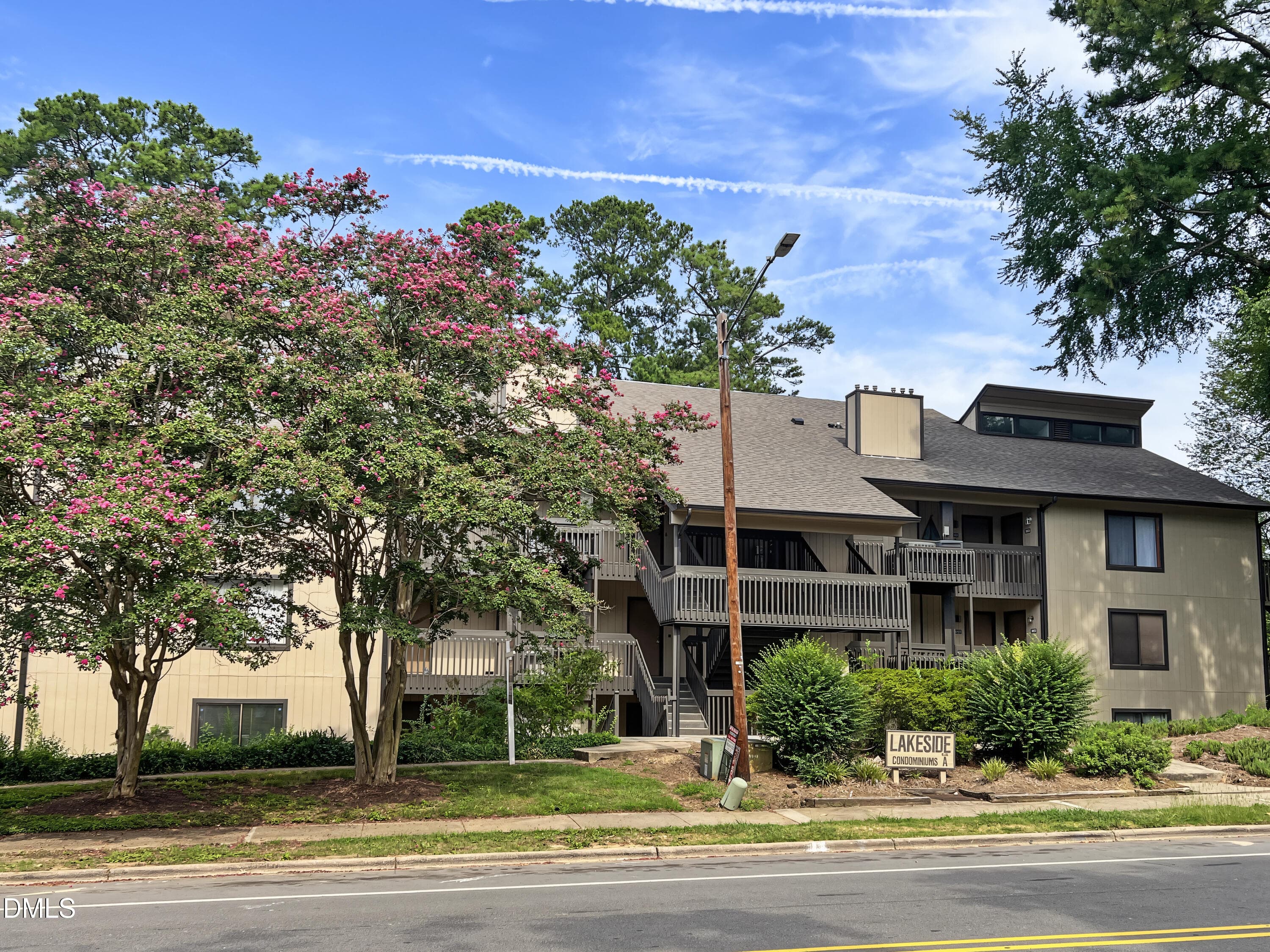 3007 Huntleigh Drive, Raleigh, NC 27604