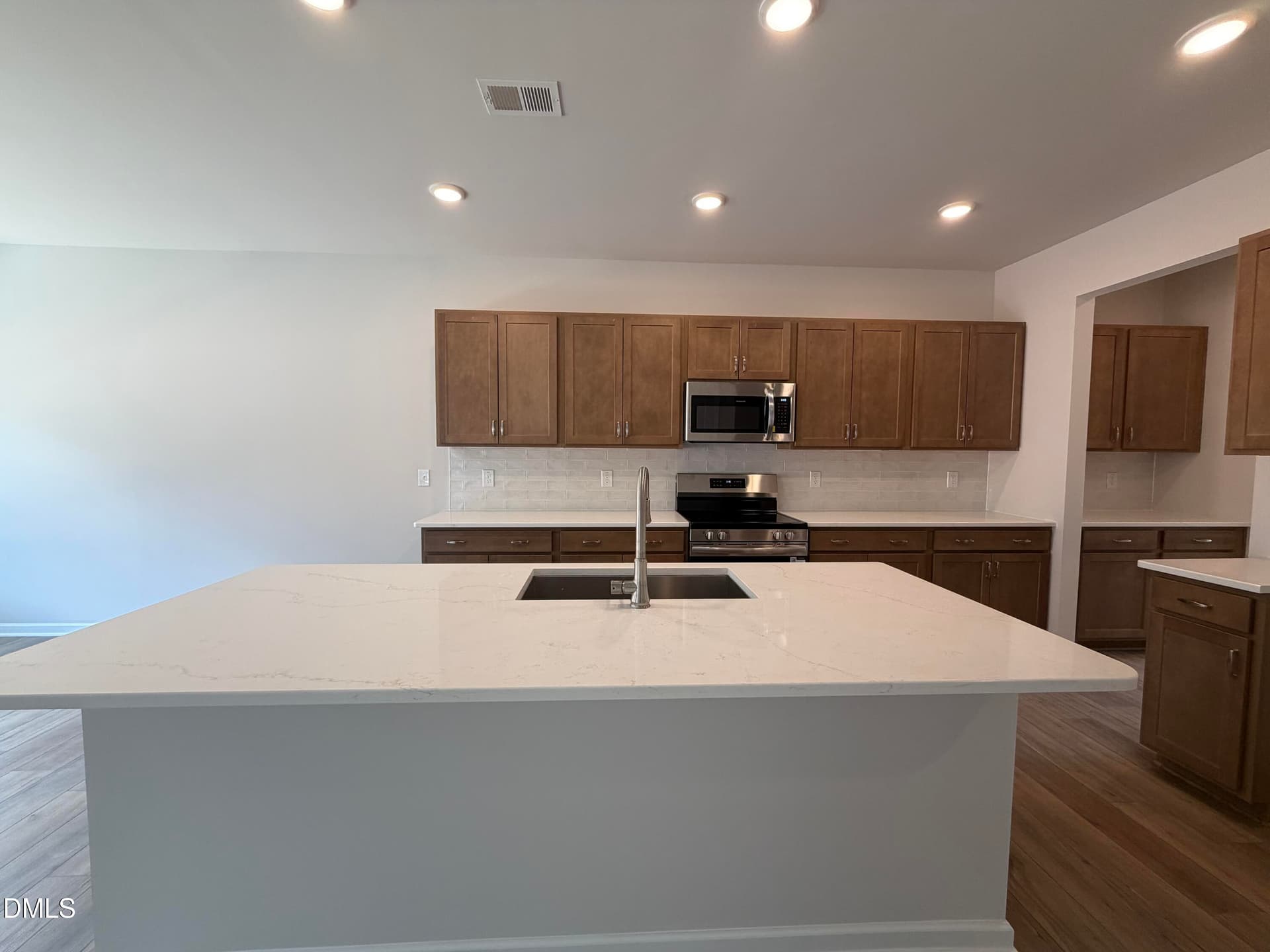 Large Center Island - 300 Allegheny Drive, Sanford, NC 27330
