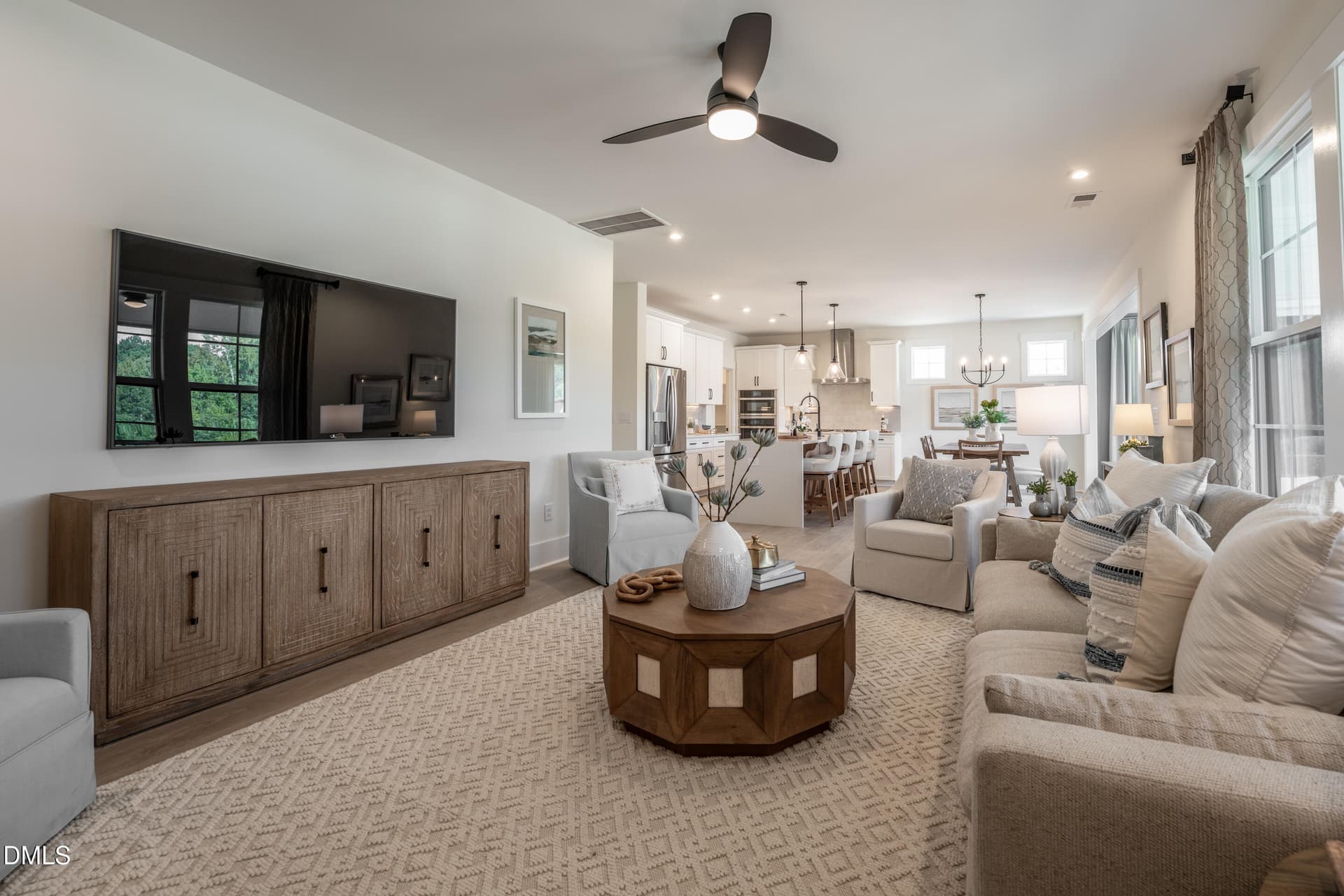 19 HHHunt Homes - Chatham- Family Room - 370 Glade Drive, Aberdeen, NC 28315