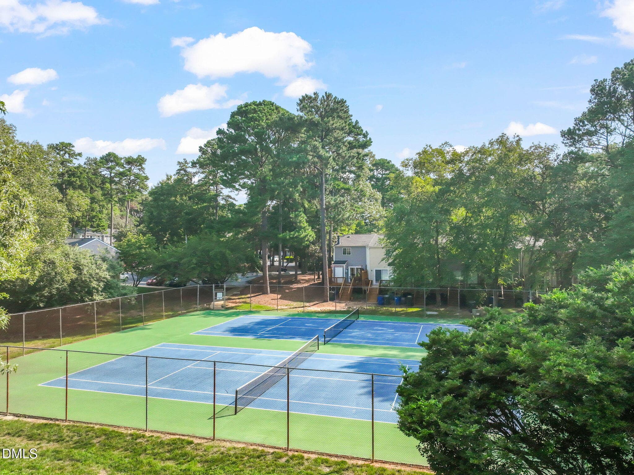 Crown Oaks Amenities (2) - 7713 Kingsberry Court, Raleigh, NC 27615, Raleigh
