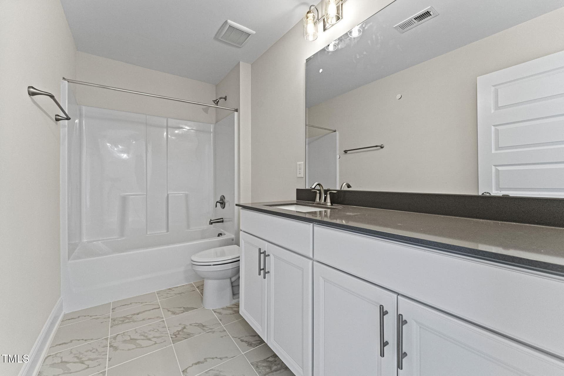 027_Winslow_Hall Bath - 134 Ivy Ridge Road, Chapel Hill, NC 27516