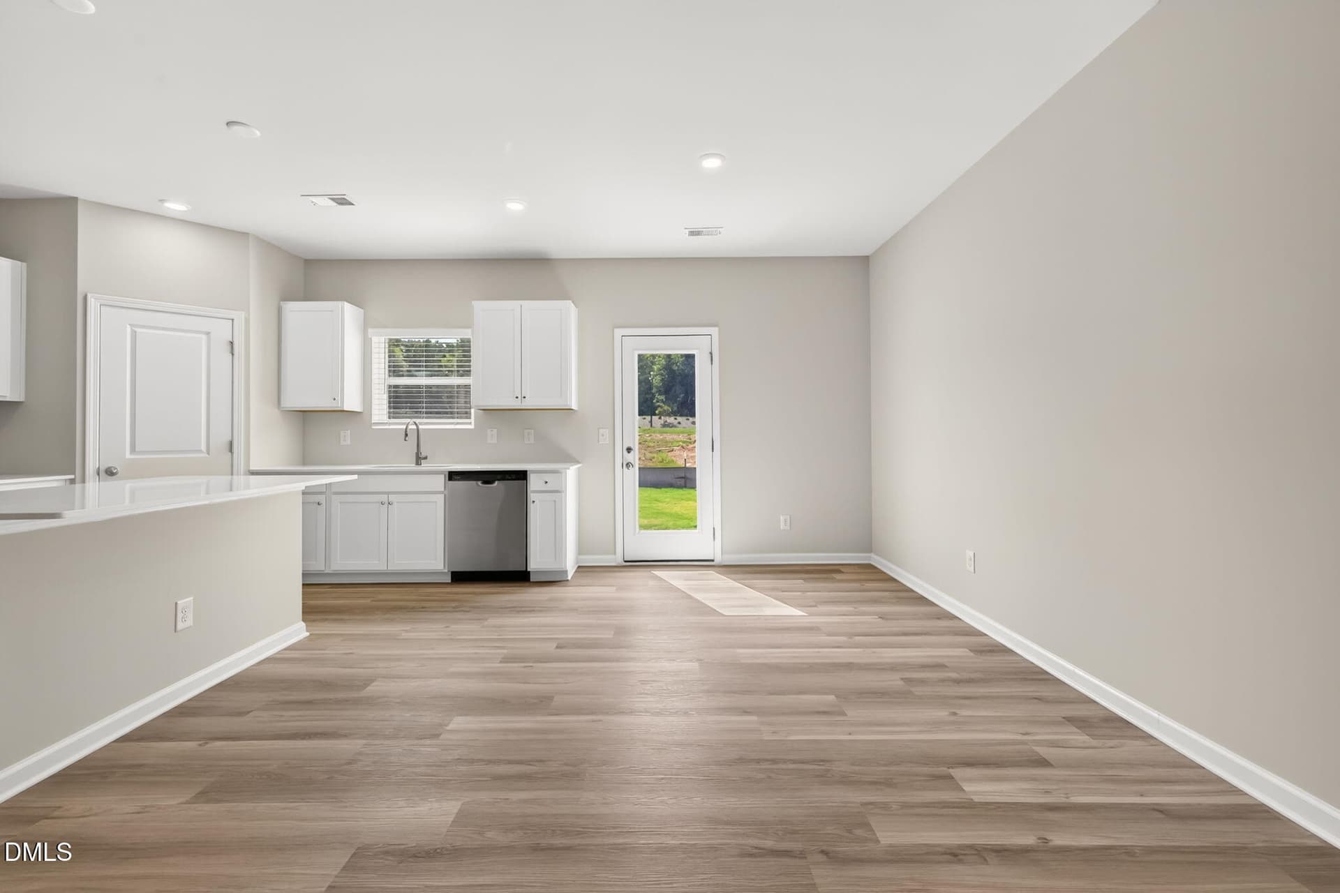 22-web-or-mls-IMG_0172 - 414 Barrington Key Drive, Zebulon, NC 27597