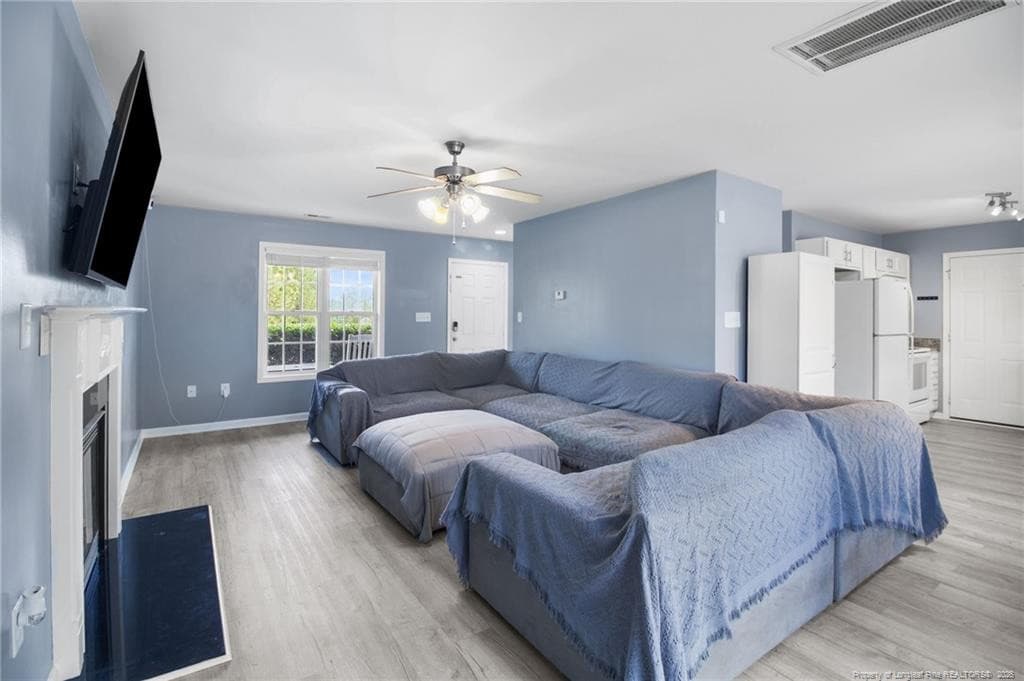 Cross view of Livingroom - 80 Chinkapin Oak Circle, Bunnlevel, NC 28323
