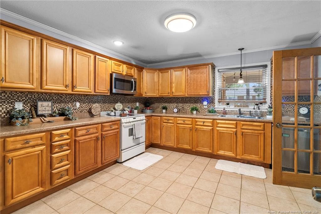 Photo 11 - 354 Summer Hill Road, Fayetteville, NC 28303, Fayetteville