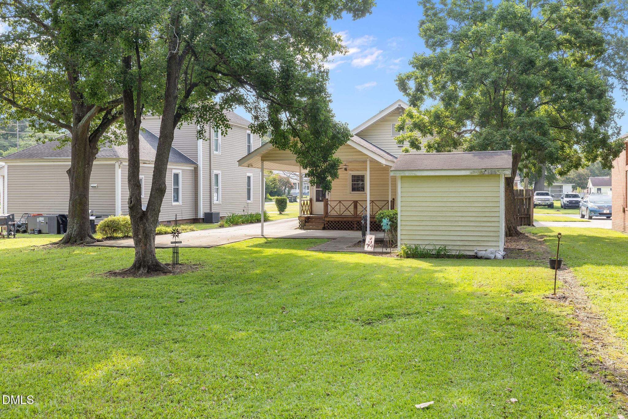 Backyard - 313 N Breazeale Avenue, Mount Olive, NC 28365, Mount Olive
