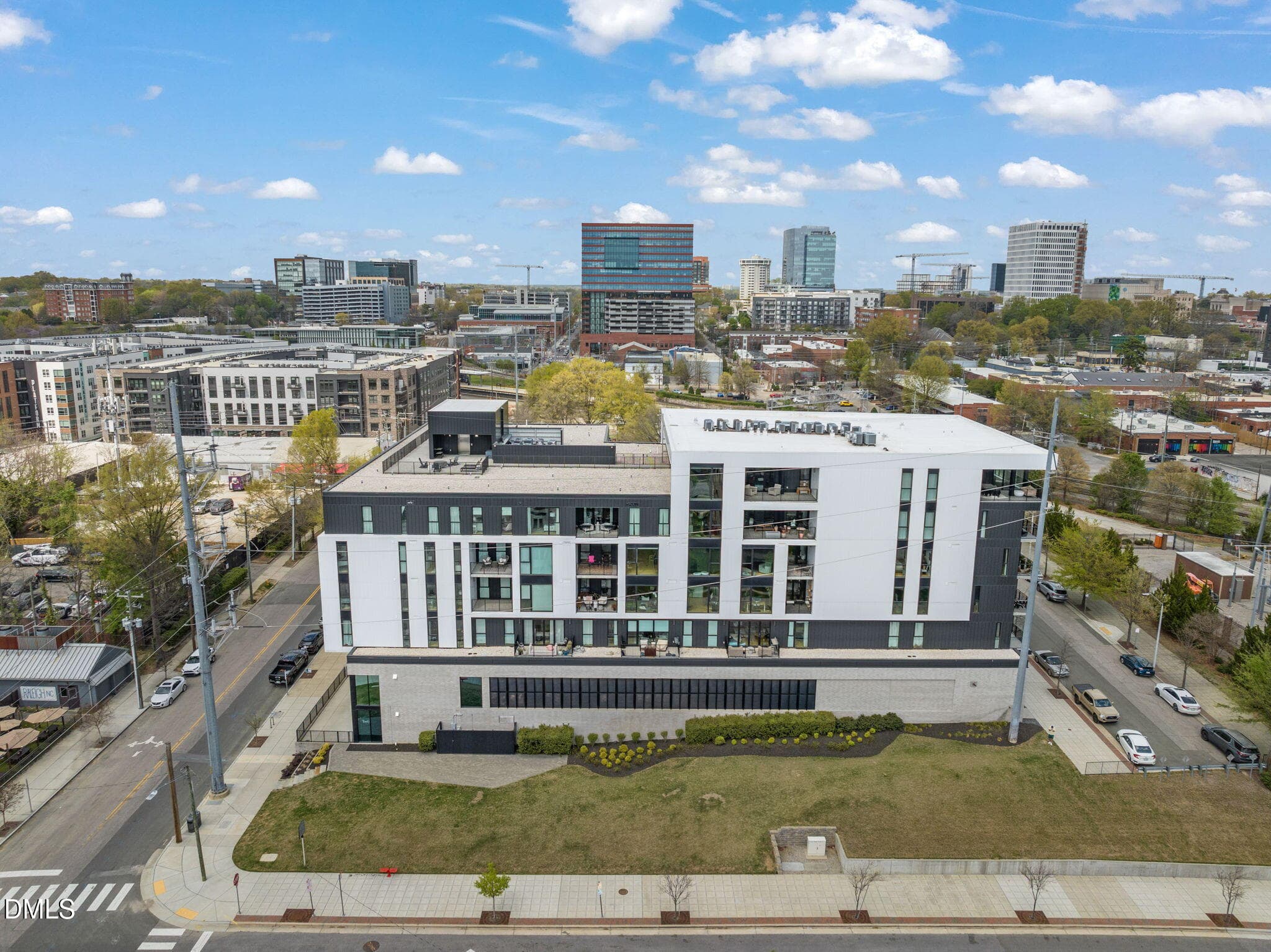 37-web-or-mls-untitled-39 - 523 S West Street 304, Raleigh, NC 27601, Raleigh