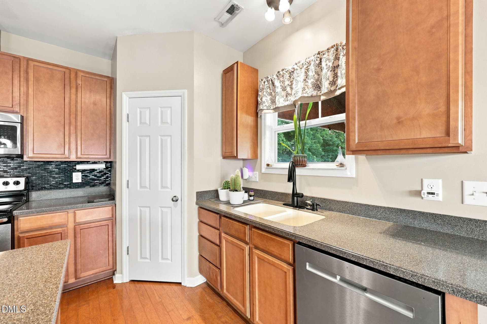 11-web-or-mls-IMG_3221 - 1406 Copper Circle, Mebane, NC 27302