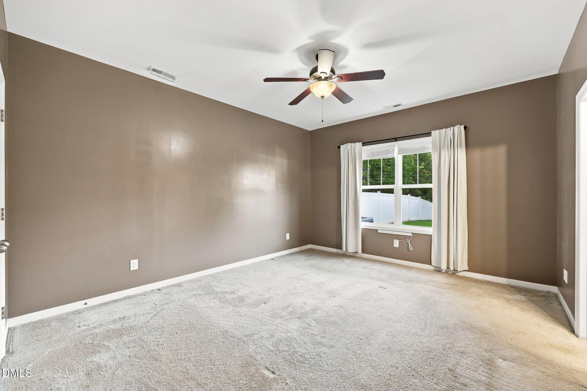 16-web-or-mls-IMG_3236 - 1406 Copper Circle, Mebane, NC 27302