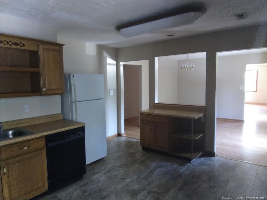 Photo 6 - 614 Drypoint Lane B, Hope Mills, NC 28348